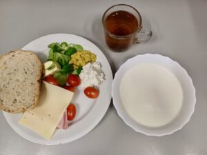 14.11.25 sniadanie 1 14.11.25 sniadanie 1