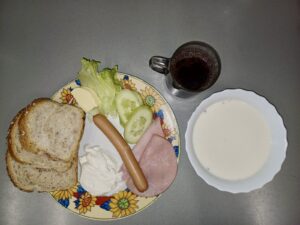 18.11.25 sniadanie 1 18.11.25 sniadanie 1