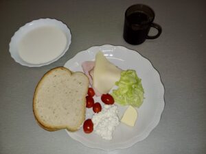 10.12.25 sniadanie 1