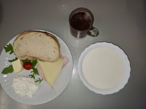 28.11.25 sniadanie 2